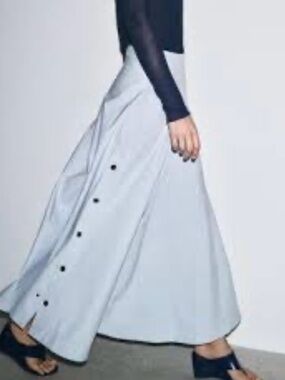 Zara Beautiful Light Blue Midi Skirt with Side-Button Details, Sz XS